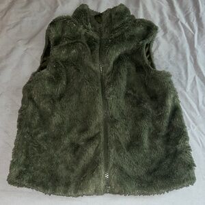 Forever 21 Kids Plush Olive Vest